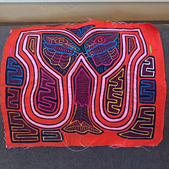 Colombian Molas (Textile Art) - Picture 4 of 5